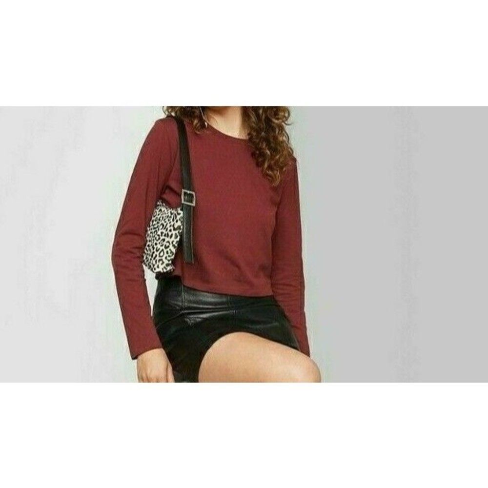 Crop Top Small T-Shirt Tee Long Sleeve Burgundy Red NWT